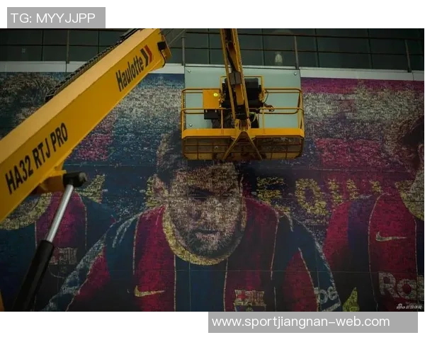 梅西夜访诺坎普引发猜测巴萨未派人参与或因球员临时决定